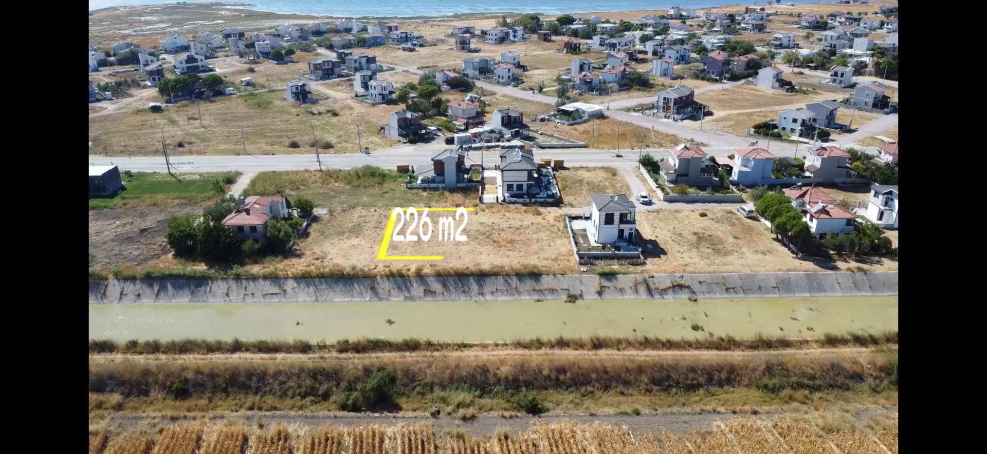 Ayvalık/Altınova Villa İmarlı 226m2 Arsa